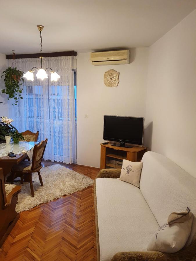 Apartman Noa Книн Екстериор снимка