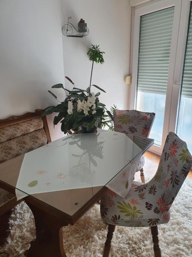Apartman Noa Книн Екстериор снимка